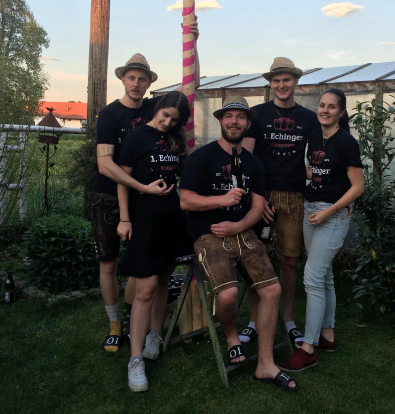 Maibaum-Aufstellen